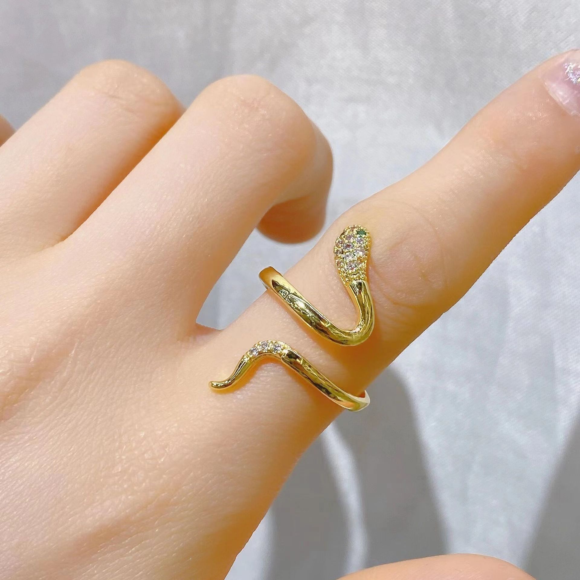 Ig Style Snake Copper Plating Inlay Zircon Open Ring display picture 4