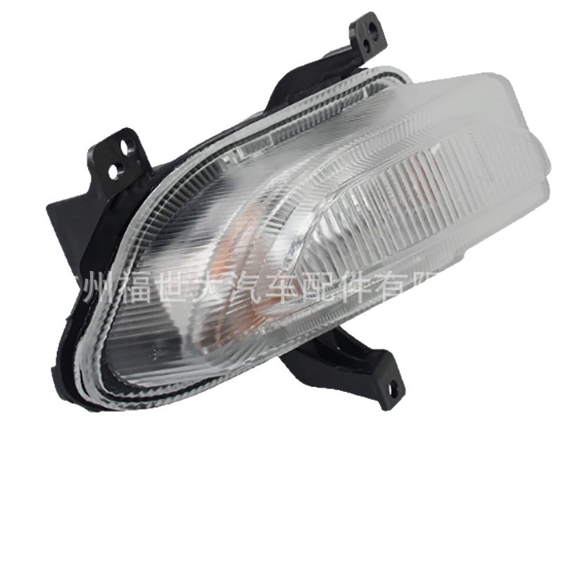 Aplicable a 15 - 18 Jeep Freeman luz de dirección CN01000128 / 51953117 / 68256431AA