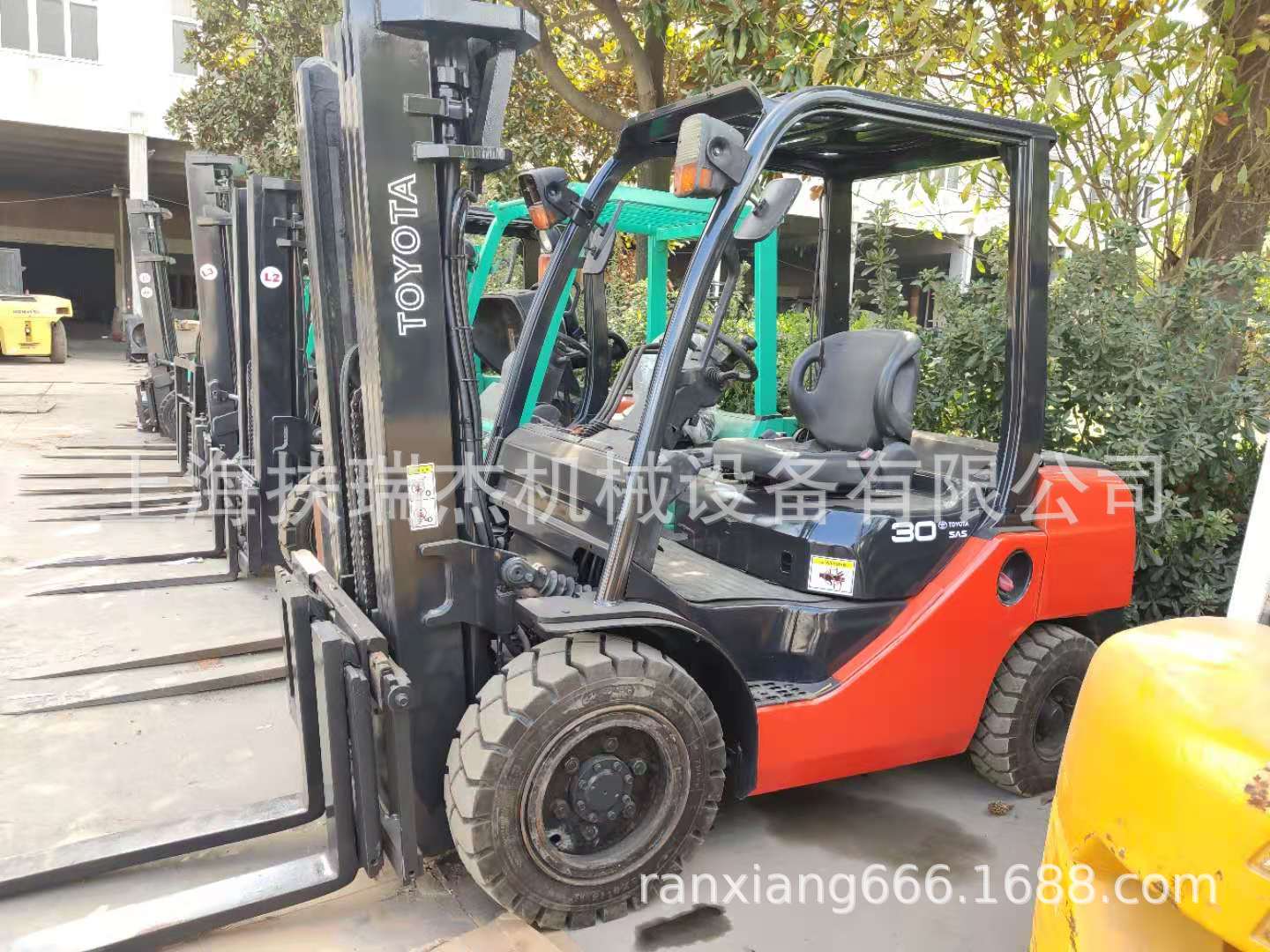 供应3吨丰田叉车丰3节门架 带侧移 丰田3吨集装箱叉车