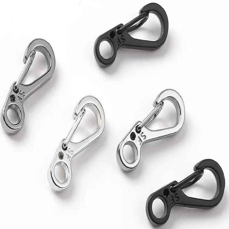 Manufacturer of Mini Carabiner Keychains, Dog Tags, Keychains, Edc Lobster Clasps, Metal Accessories, Trendy Keychains