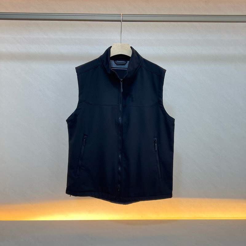 25早秋新款户外运动日常休闲百搭男女情侣款软壳加绒马甲ss09057|undefined