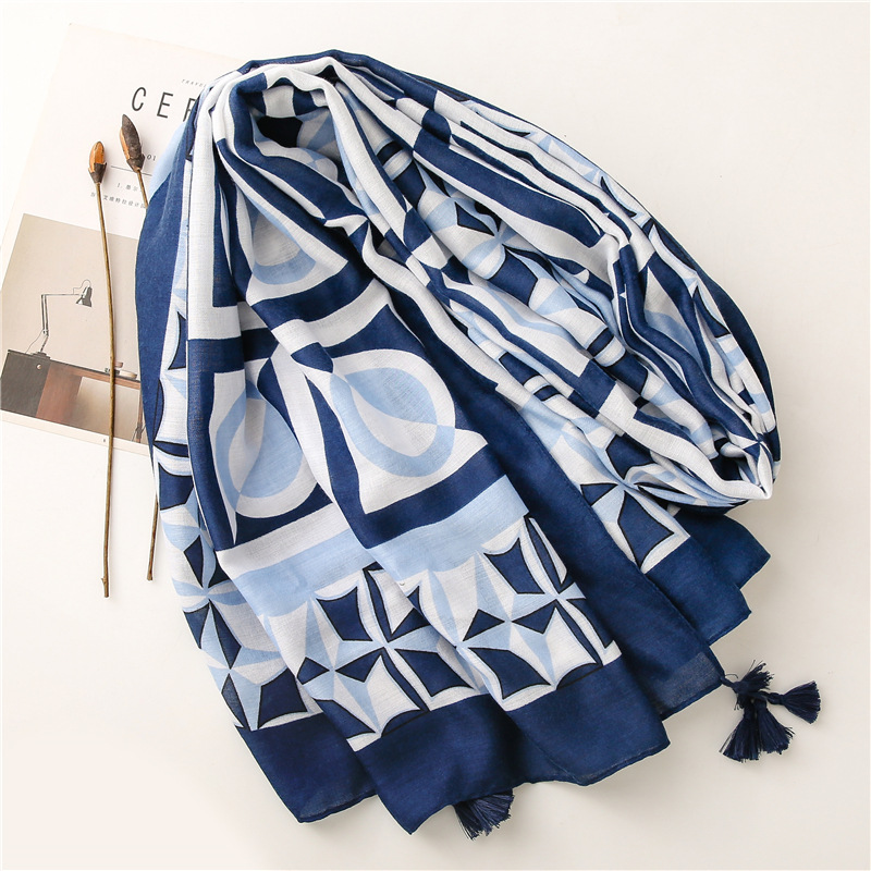 Retro Ethnic Style Blue And White Porcelain Square Circle Silk Scarf Long Braids Scarf display picture 1