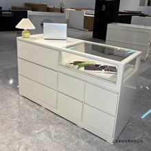 ��װ���е�������չʾ̨�������װ�ι�ڼ�չ̨����չʾ���¿�