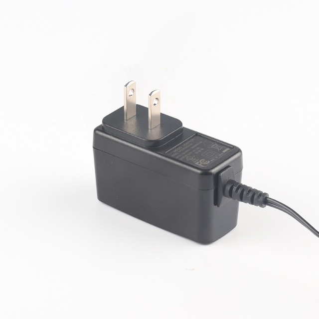 工場直供15w側プラグ式12v 1.25aノートパソコン電源アダプタの各種ピン|undefined
