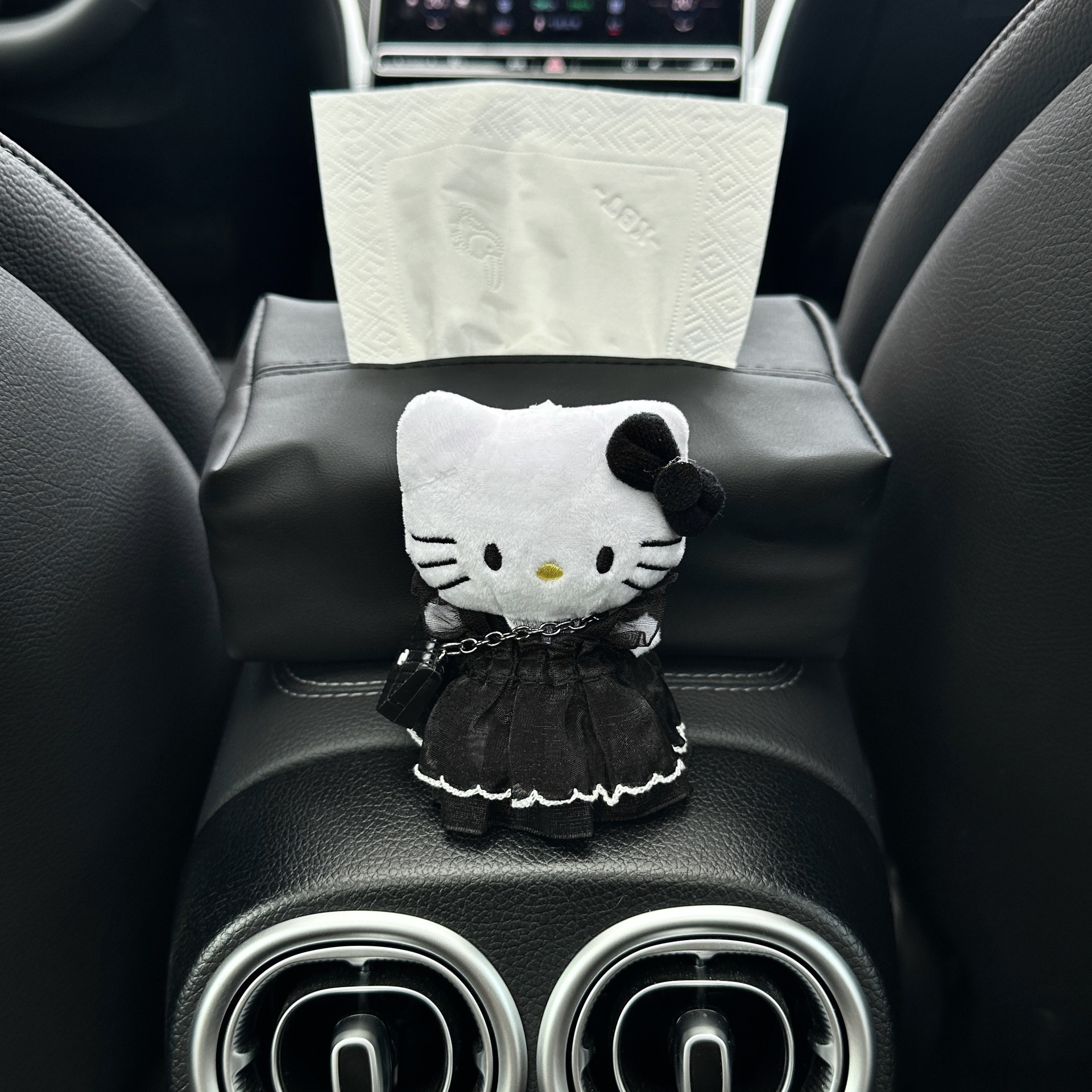 Kt Cat Car Tissue Box Armrest Box Car Tissue Cover Car Tissue Box Car Interior Decoration Supplies Cute for Women