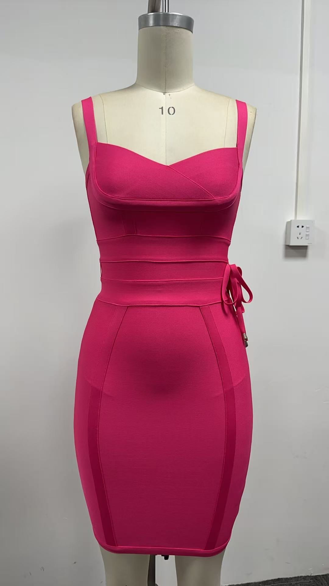 欧米の包帯のワンピースの新型の淑女はベルトのスカートを結びます。