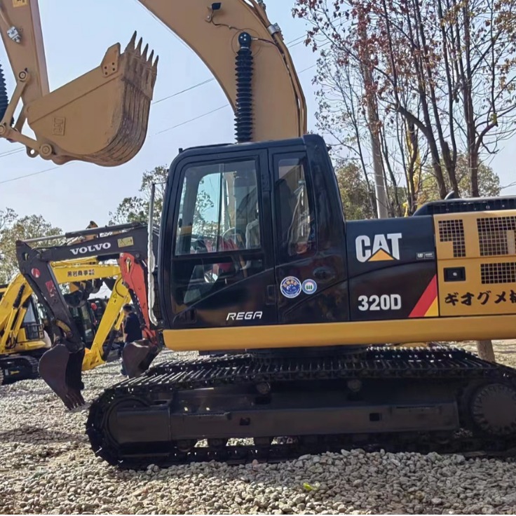 Excavadora CAT320D 200 - 8PC de segunda mano en Shenzhen