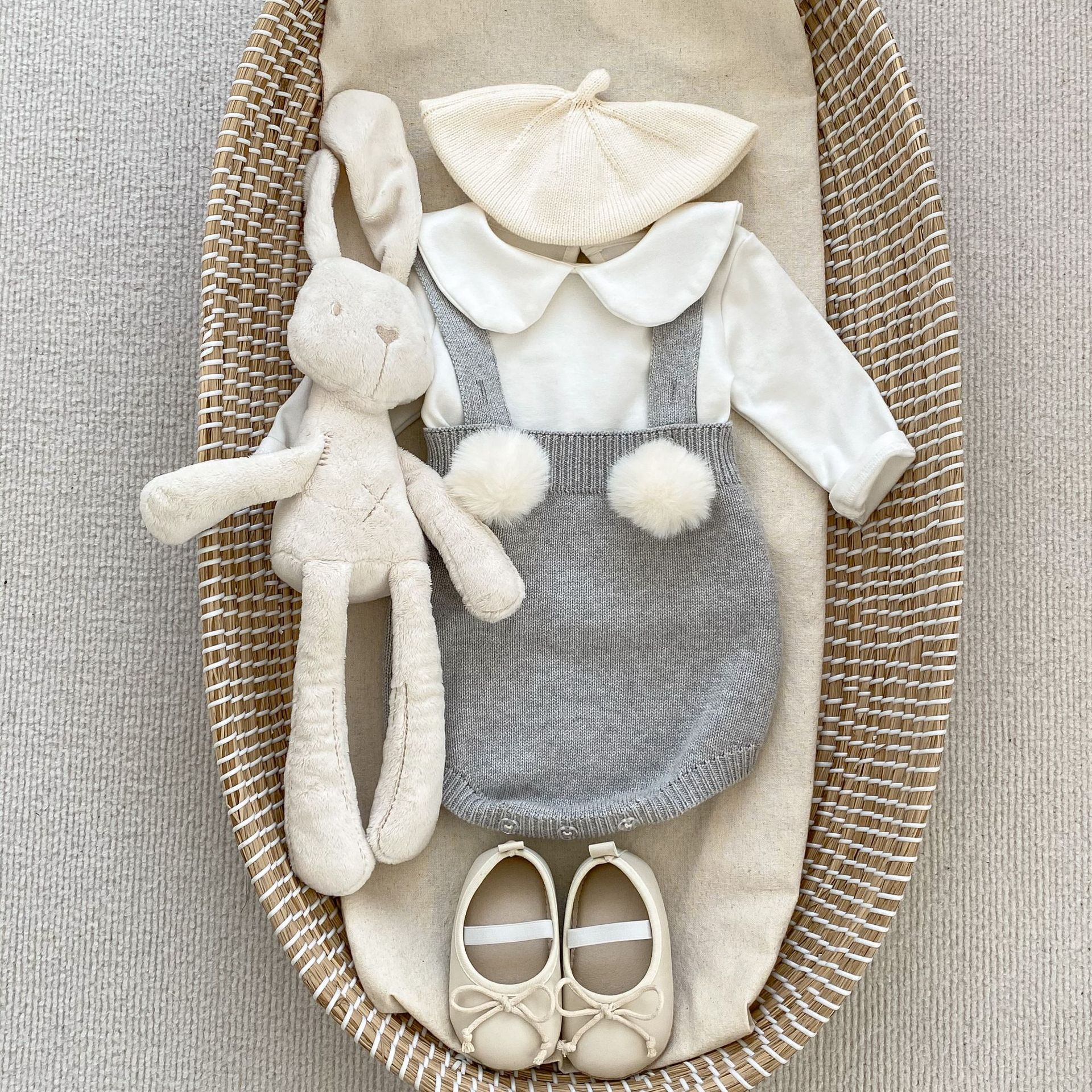 2023 otoño nuevo bebé de la piel bola de la Honda del mameluco del bebé femenino color sólido del todo-fósforo de punto mono mameluco