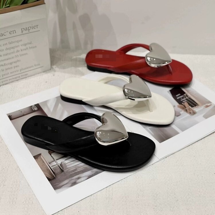 Metal Heart-Shaped Flip-Flops for Women, Summer Outdoor Wear, 2026 New Style, Flat Versatile Beach Sandals, Vacation Slippers Metal Heart-Shaped Flip-Flops for Women, Summer Outdoor Wear, 2026 New Style, Flat Versatile Beach Sandals, Vacation Slippers