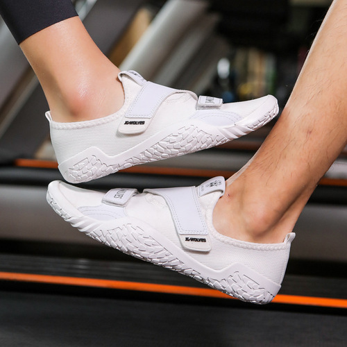 Squat deadlift shoes indoor gym comprehensive training shoes men's and women's weightlifting professional wrestling shoes barefoot breathable non-slip shoes