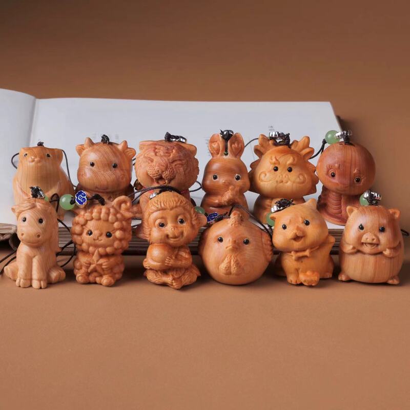 新しい蛇年干支ペンダント、天然本物のシダウッド彫刻工芸品、木彫りの装飾品、健康と楽しみ|undefined