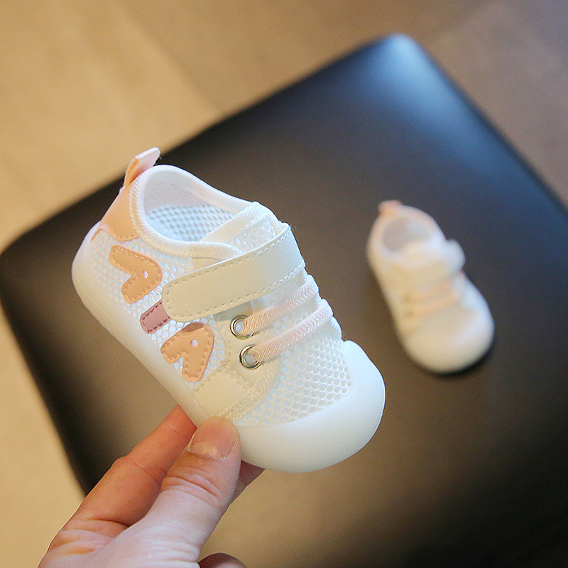 2024 nueva primavera y verano zapatos de bebé suave inferior antideslizante Walker zapatos para hombres y mujeres bebé malla transpirable zapatos individuales