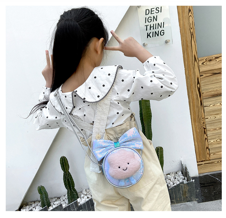 Kid'S Small Pu Leather Clouds Bow Knot Cute Sequins Round Zipper Crossbody Bag display picture 17