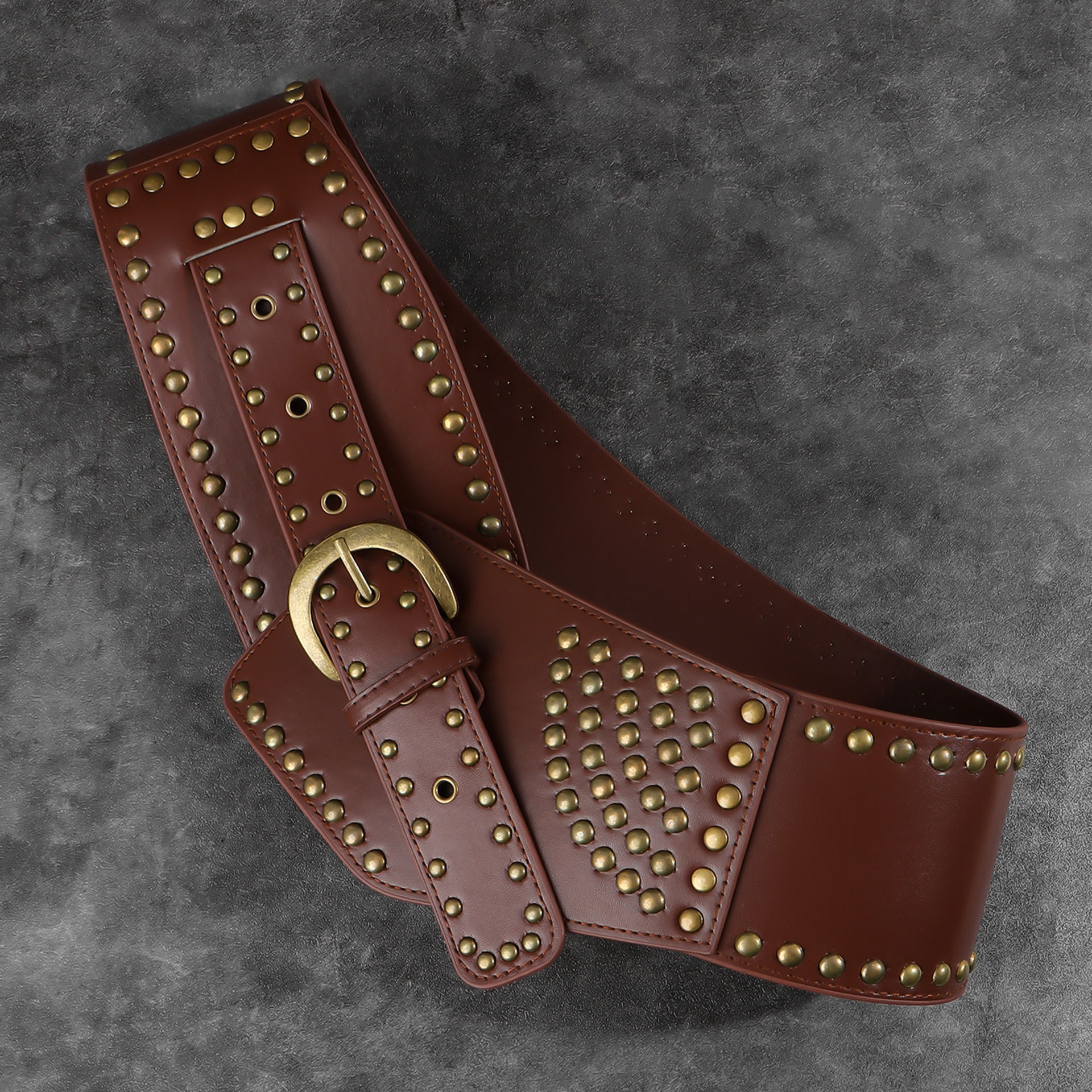 Nuova cintura transfrontaliera, coprivita Spicy Girl con rivetti punk decorativo gonna tendenza industria pesante occidentale abbinata a fibbia ad ago per cintura accattivante_voghion.com