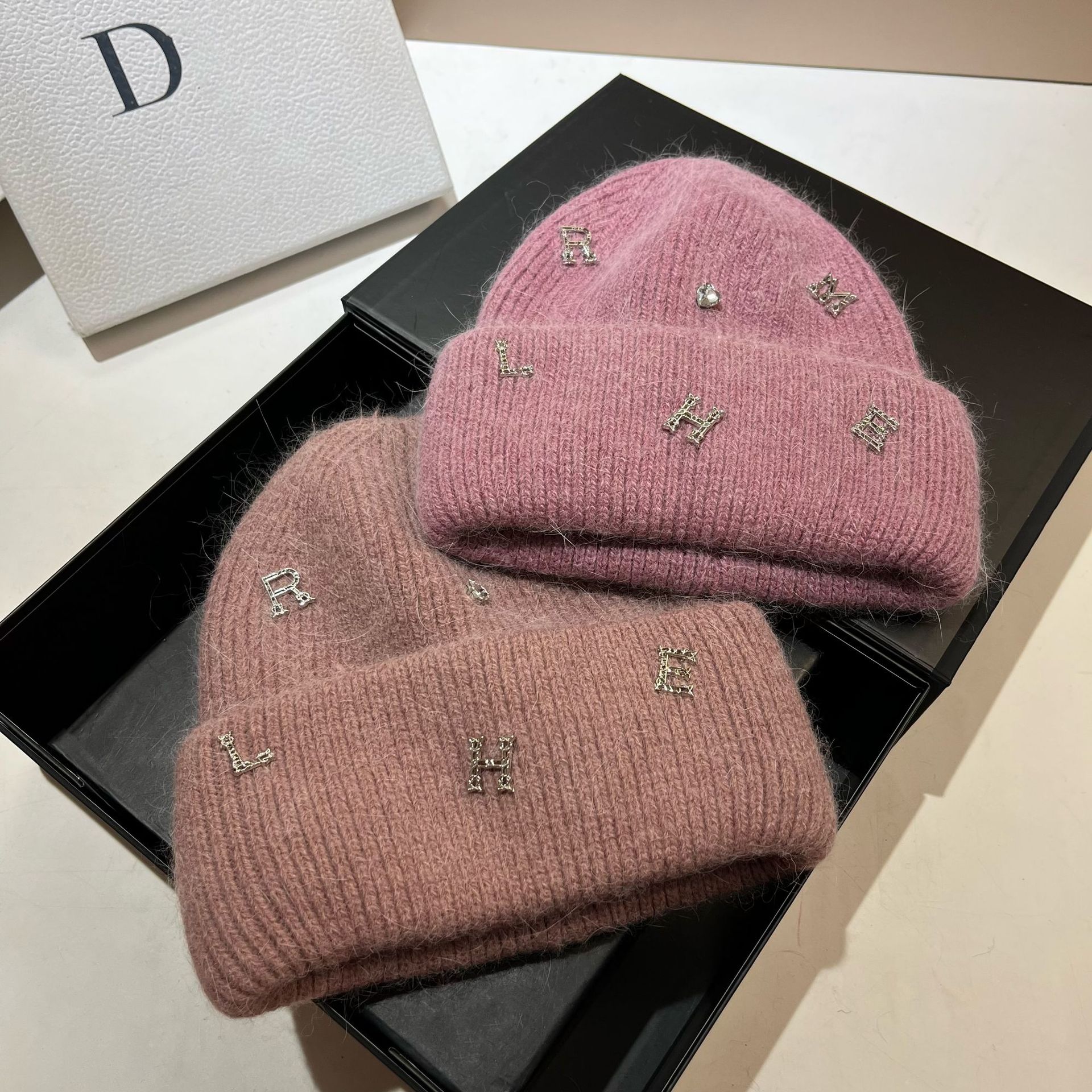 [Rabbit Hair] Winter Nordic enlarged and elongated double folded face small knitted Korean version letter warm ear_voghion.com