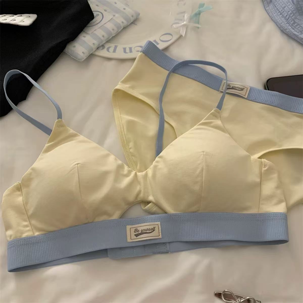 Cream set