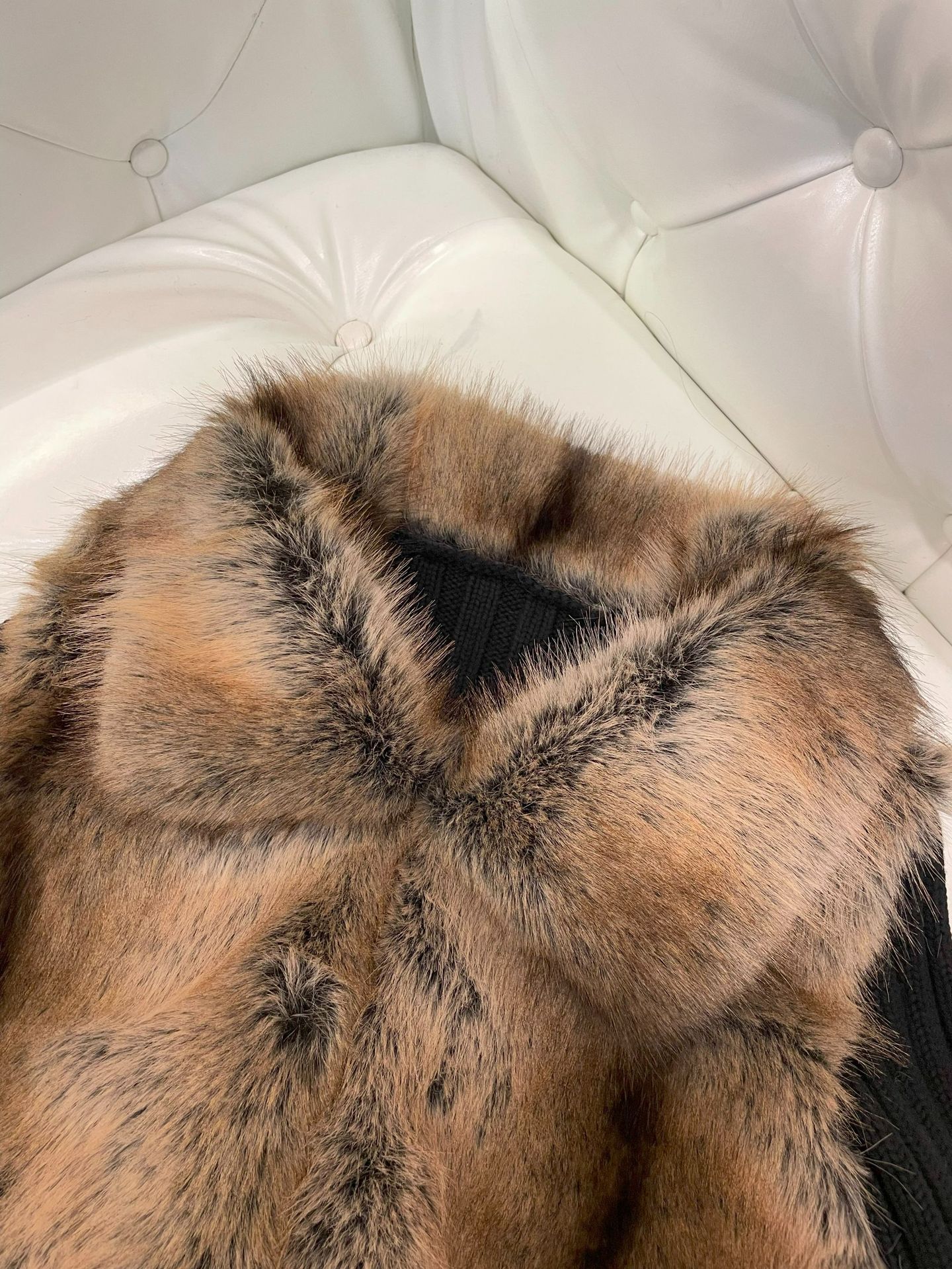 Îmbrăcăminte pentru femei cu blană de iarnă nouă ecologică plush Lapel fermoar Slim blană top haină femei_voghion.com