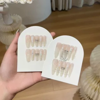 一只顾【奶白琉璃钻】纯欲温柔奶白高级感显白猫眼甲片穿戴甲