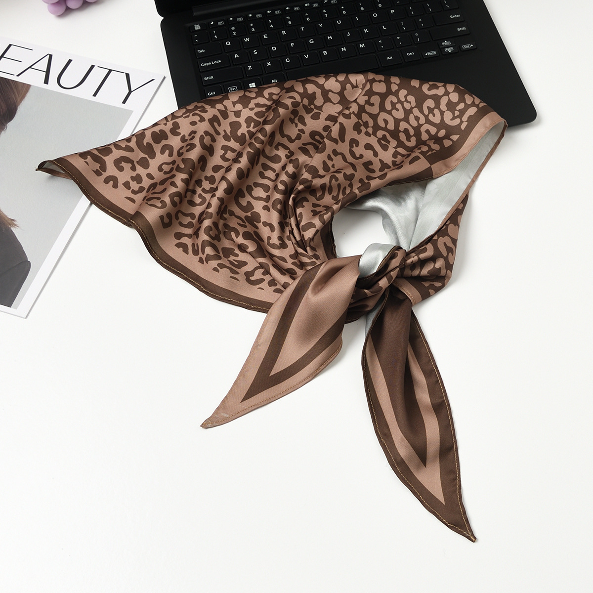 #217 스크램블 레오파드 프린트 커피 베이스