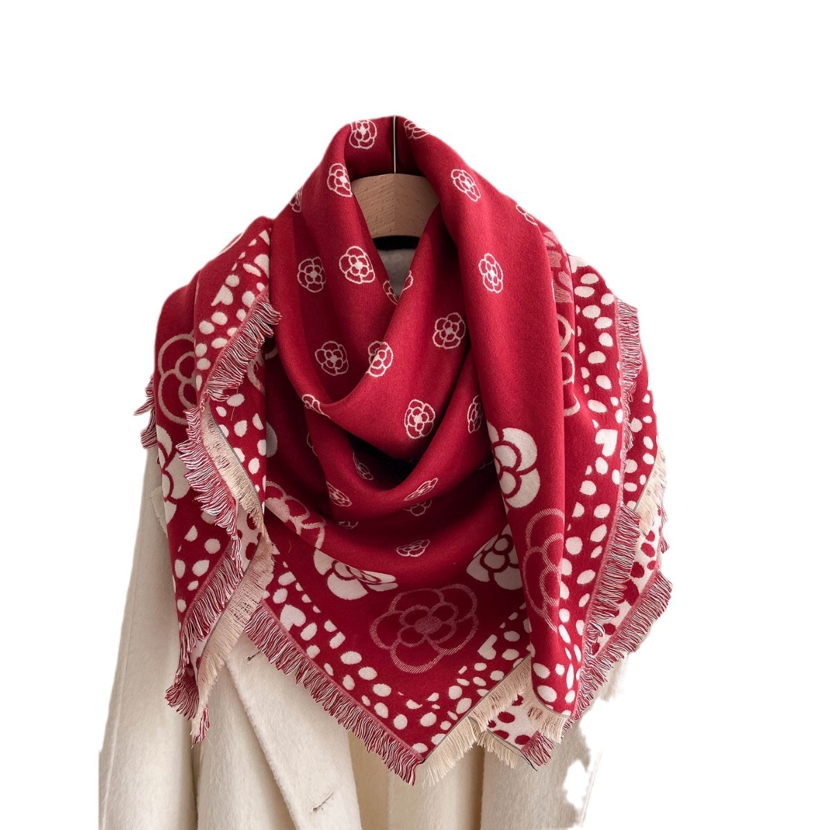 Camellia clásica bufandas de cachemira otoño y invierno versátiles engrosadas y cálidas con un pequeño pañuelo de viento fragante para mujeres