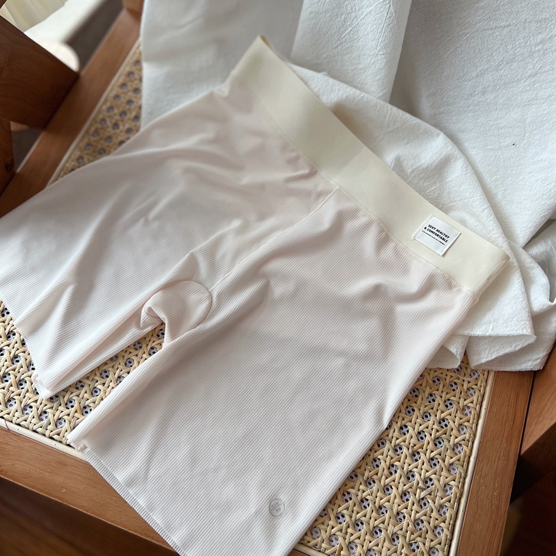 t15165936561878138558225338889