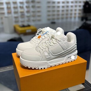 ����羳trainer�H������Ь��ŮЬ5�ļ��°�ɫ��Ƥ������eЬЬ��
