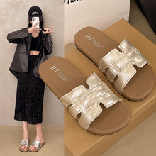 ��̿羳���lƽ��ܛƤ����Ь���eһ�֛���ЬŮ�ļ��p��Ь�����Ь