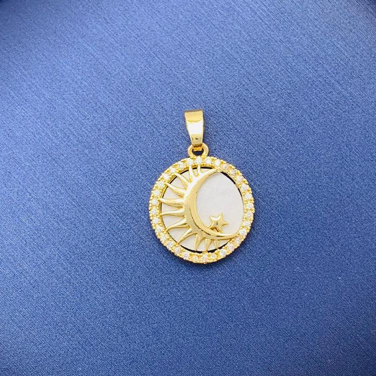 Tiktok Venta caliente colgante al por mayor auto-seleccionado 100 cobre colgante único con fuente de cadena de fábrica al por mayor sin cadena