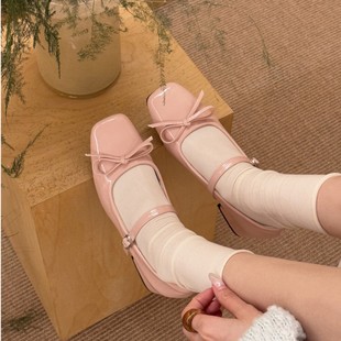 ���ᬔ����Ь2025�괺����ʽ���ŷ�ɫ���^�\�ڴָ������Ь�����Y