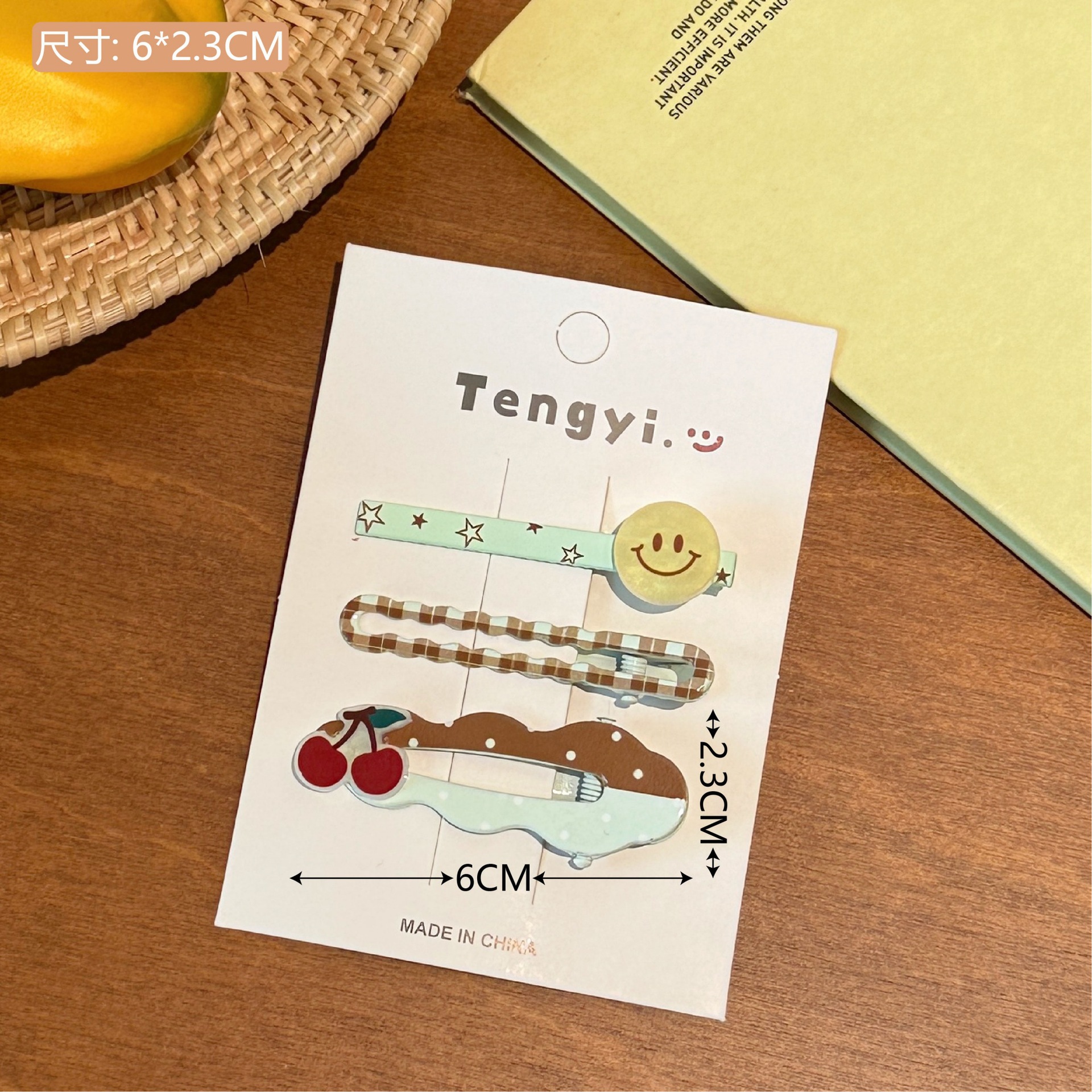 1 # Smiley Hairpin Set