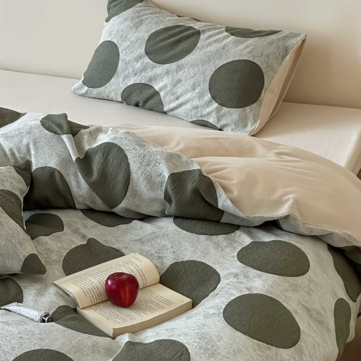 Conjunto de capa de edredão jacquard com bolinhas verde retro_voghion.com