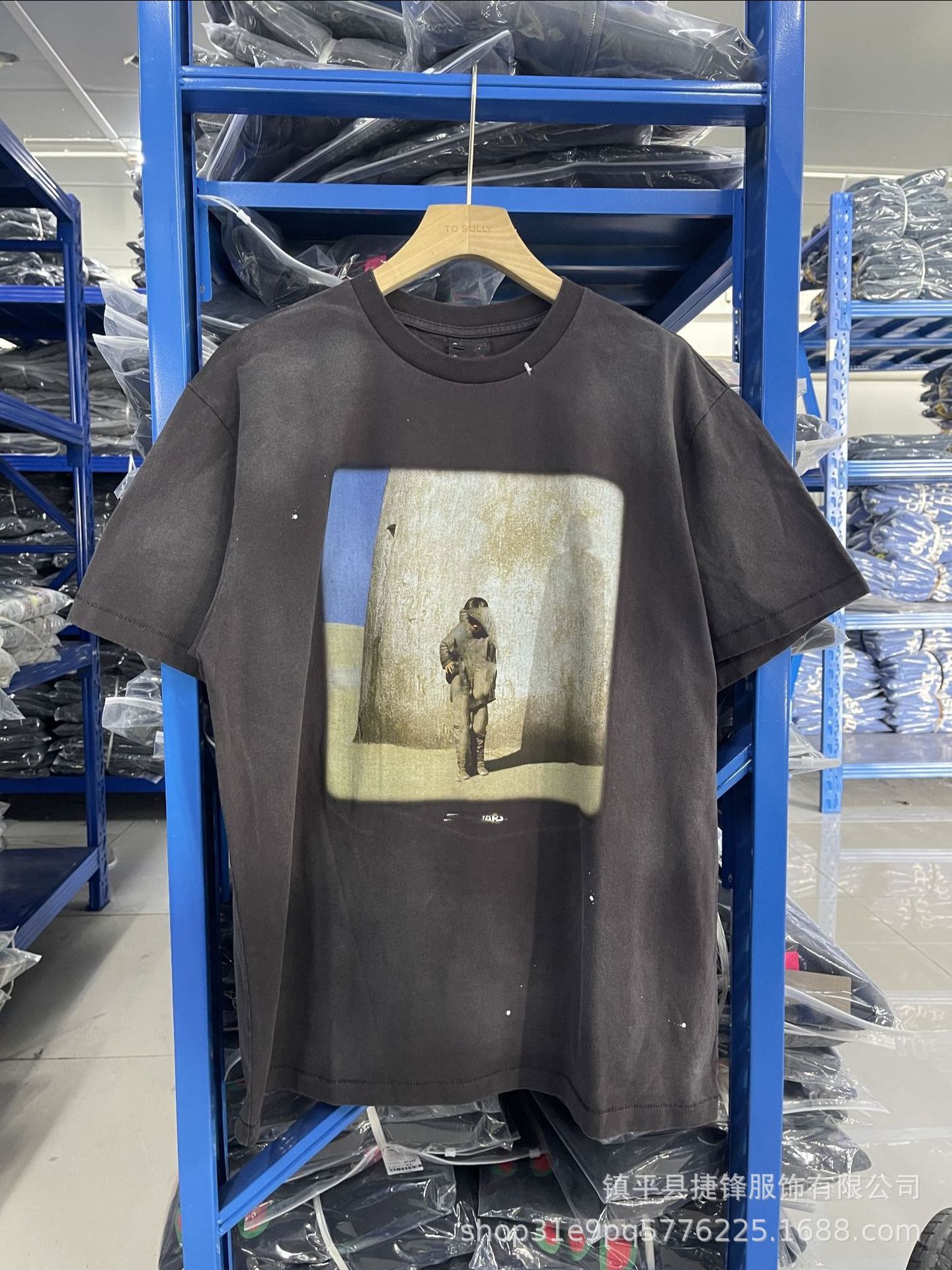 クロスボーダーの新型欧米のファッションブランドのレトロな水洗いは古い落書きをします。