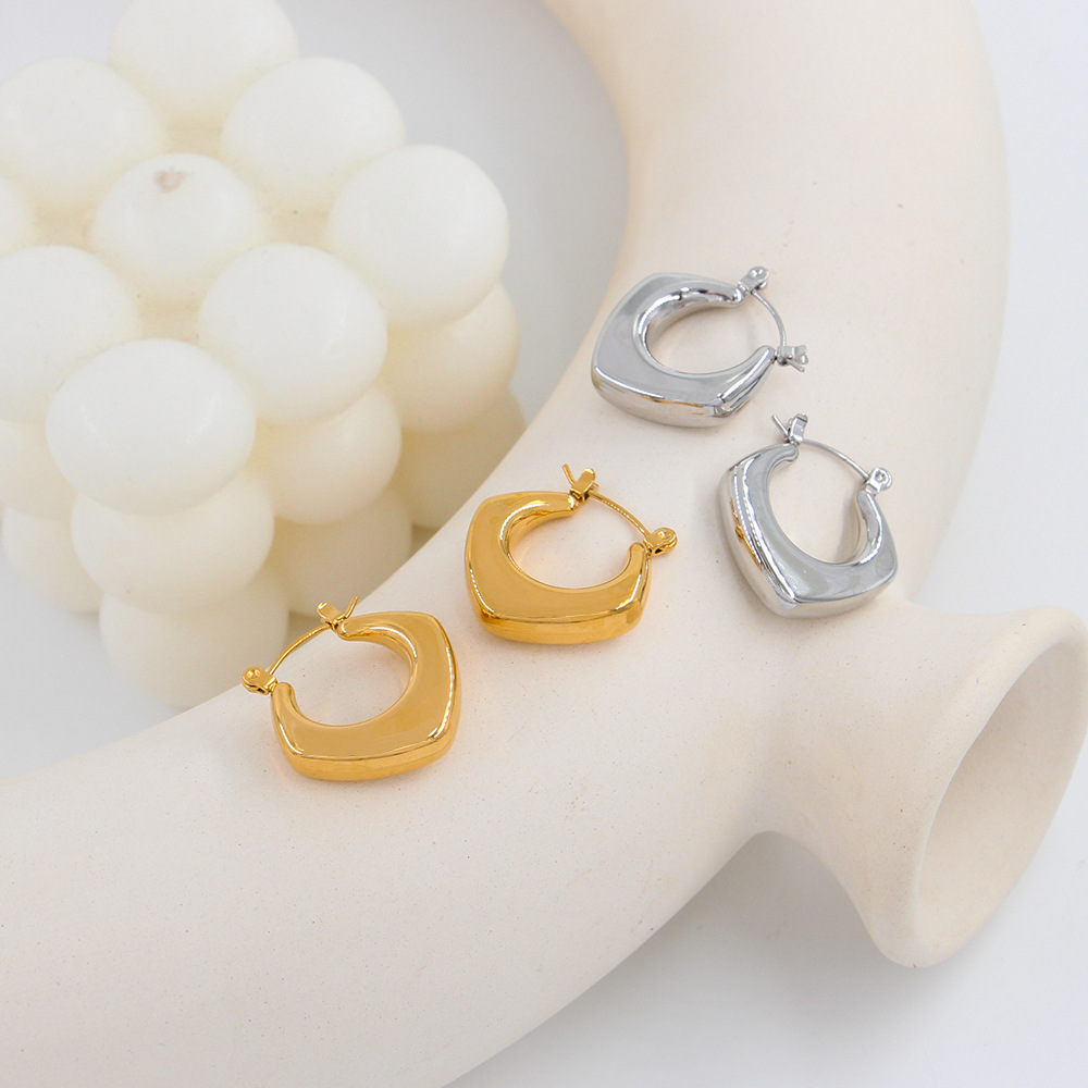 18K Gold Plating in the Furnace Plating Material 304 Stainless Steel Pendant Material 1 Pair Simple Style Round Plating 304 Stainless Steel 18K Gold Plating In The Furnace Hoop Earrings