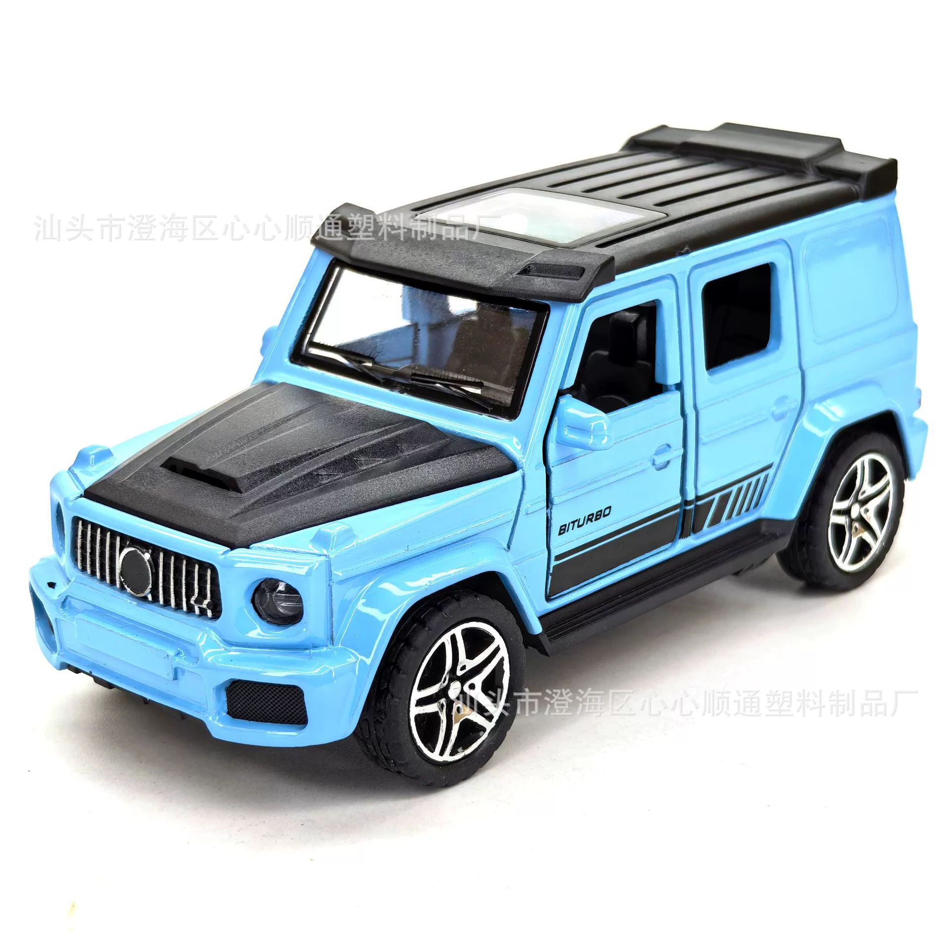 Моделированный сплав SUV Yingzhan 1:36 внедорожная игрушка с открывающимися дверями, с обратной подачей, резиновые шины