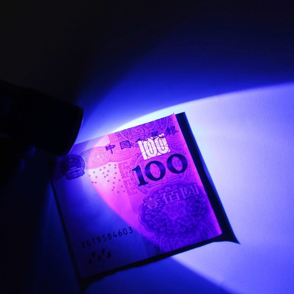 Purple Light Rechargeable Uv Lamp Zoom Flashlight 395Nm Ultraviolet Led Uv Identification Tobacco and Alcohol Banknote Night Fishing Purple Light Flashlight