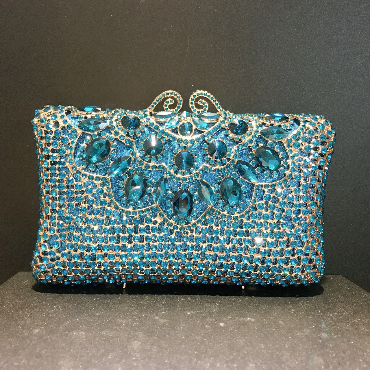 Túi clutch nữ đính kim cương thủ công kim loại rỗng dự tiệc — Màu bạc abkim Cương chi tiết 5