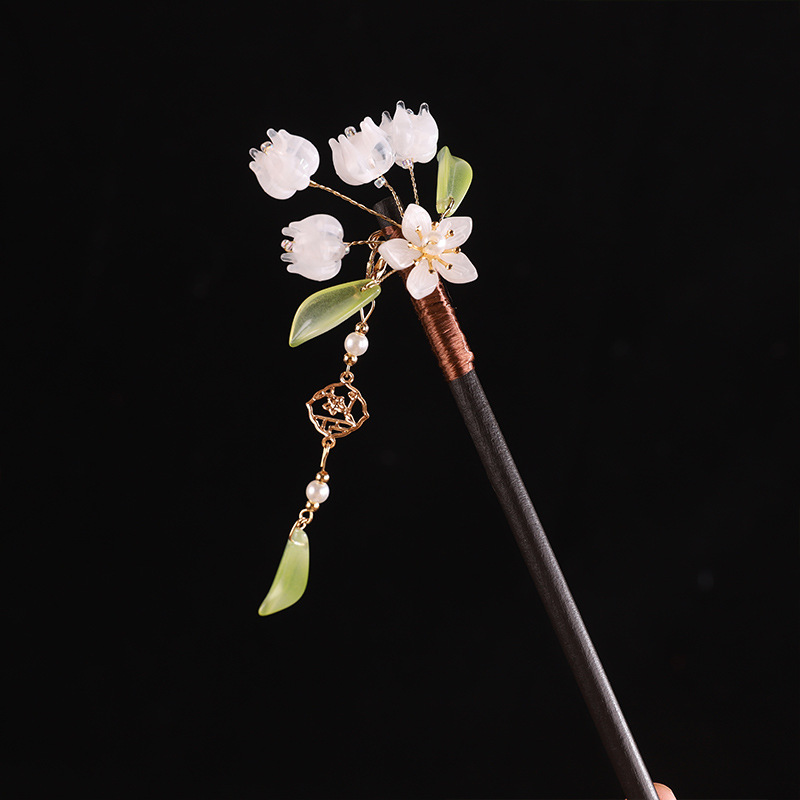 A hairpin for linghua
