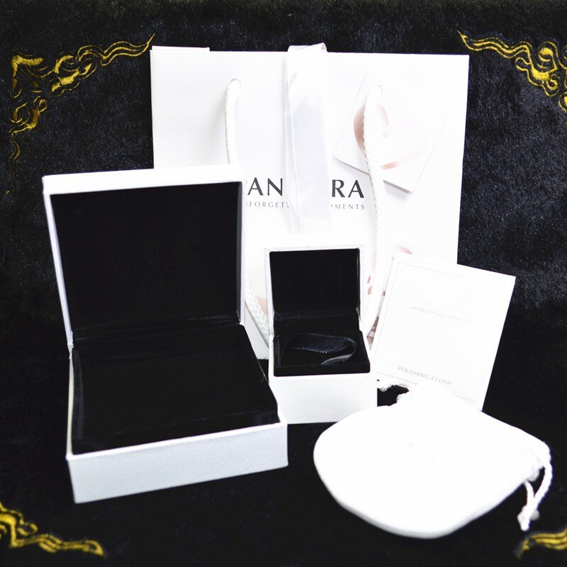 Shop cross-border European and American supply style link buyer Shun Feng bracelet accessories packaging box gift packaging link Shop cross-border European and American supply style link buyer Shun Feng bracelet accessories packaging box gift packaging link