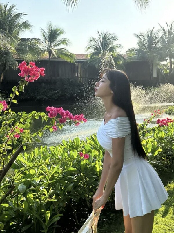 Swimsuit Women's Two-Piece Bikini Pure Hot Spring Pure Color Sexy South Korea Small Chest Swimsuit Women's Swimsuit