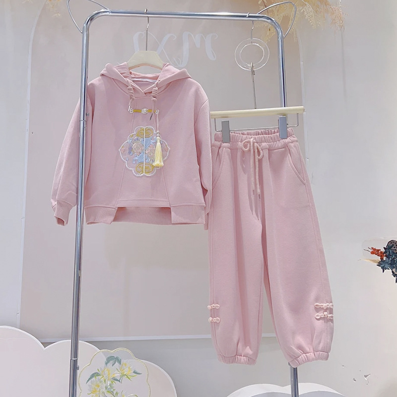 소녀의 봄과 가을 국가 스타일 세트 2024 새로운 중국 스타일 스웨트 셔츠 서양식 중대형 어린이 소녀 2 피스 트렌디 바지