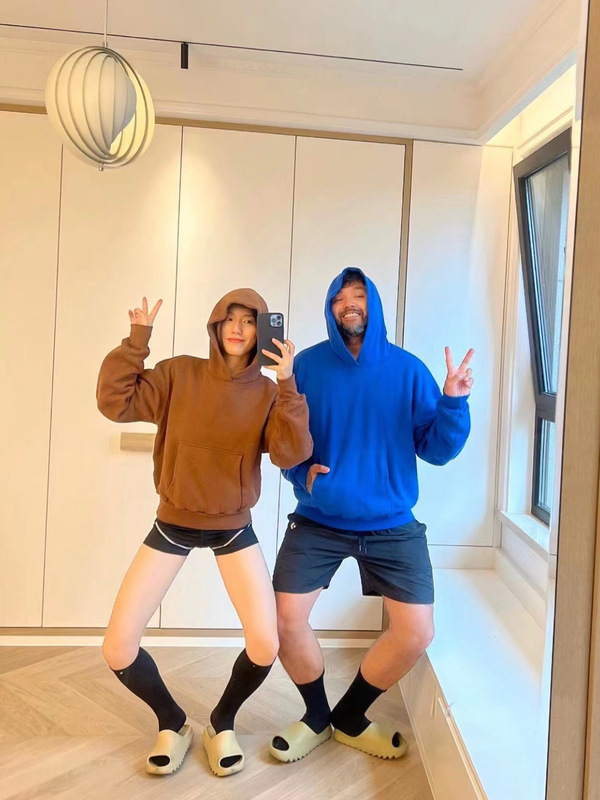Kanye Kanye American High Street Solid Color Double Layer 800g Heavy Hip Hop Short Hooded Sweatshirt Couple Casual Men Kanye Kanye American High Street Solid Color Double Layer 800g Heavy Hip Hop Short Hooded Sweatshirt Couple Casual Men