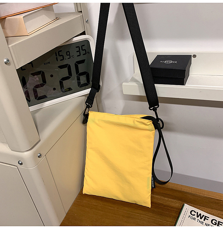 The 2025 summer new stylish, simple and individual small square bag is a trendy and casual single-shoulder crossbody bag for women undefined