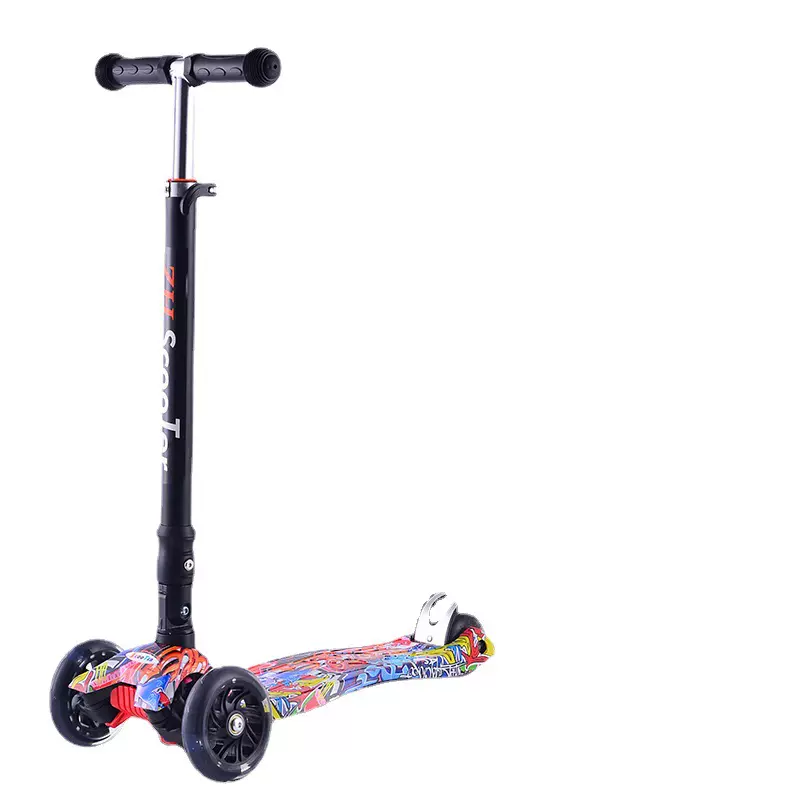 厂家供应四轮滑板车尼龙PP料折叠涂鸦儿童滑板车闪光轮滑板车一件