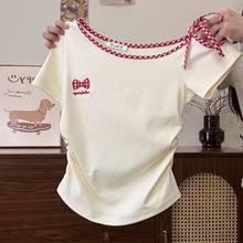 纯欲刺绣格纹蝴蝶结绑带斜肩短袖T恤女夏季甜辣妹收腰短款上衣ins