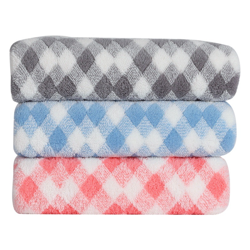 El borde de la toalla de lana de coral en forma de diamante cubierto no absorbente de algodón de alta densidad Toalla de cara entrega al por mayor