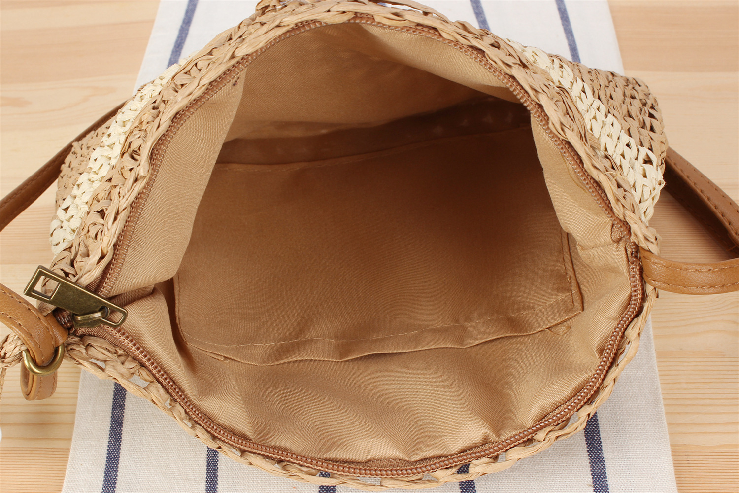 Women's Basic Vacation Solid Color Paper String Shopping Bags display picture 13