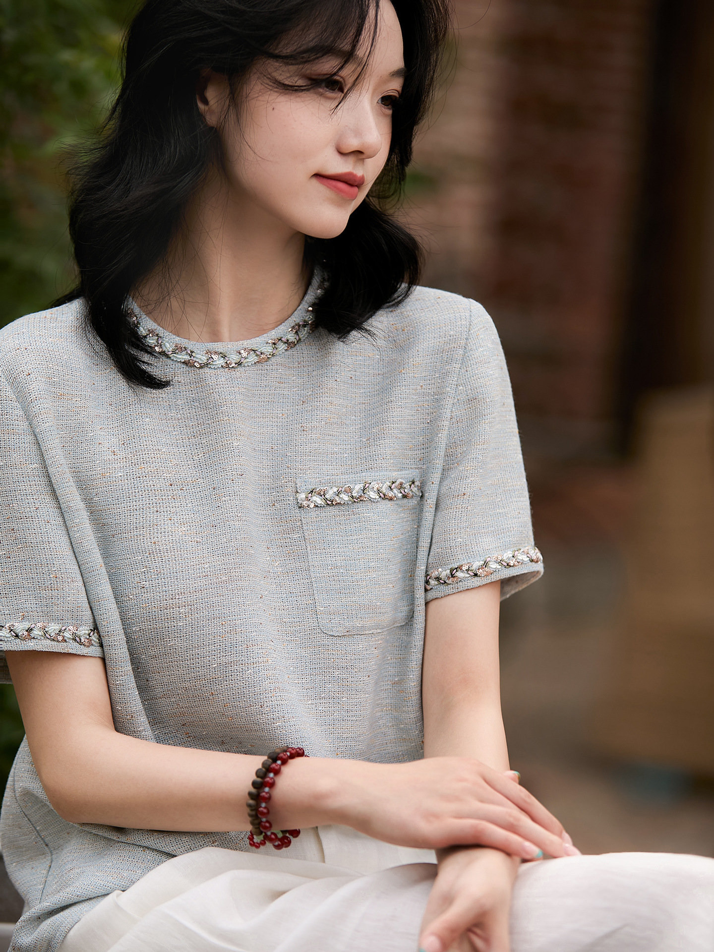Áo len dệt kim cổ lọ nữ phong cách tiểu thơ, chất liệu kim tuyến ánh vàng — Màu hồng