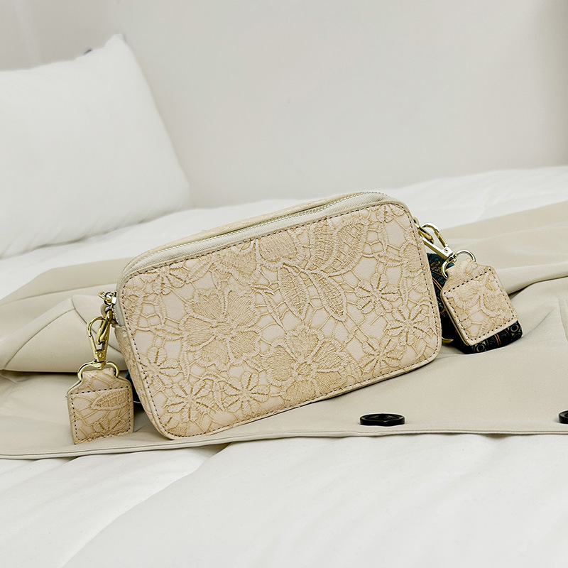 Bolso transfronterizo femenino 2024 nuevo bolso de cámara con estampado de lichi en relieve