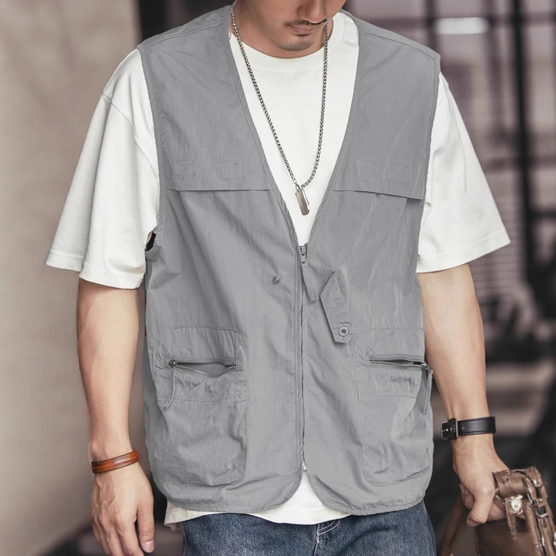 Korean Style Work Vest for Male Students, Summer Trendy Brand Outdoor Fishing Multi-Pocket Sleeveless Vest Jacket Thin Style Korean Style Work Vest for Male Students, Summer Trendy Brand Outdoor Fishing Multi-Pocket Sleeveless Vest Jacket Thin Style