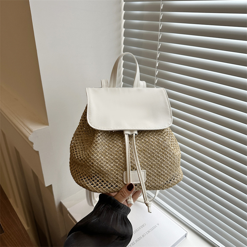 Mochila de viaje ligera para mujeres 2024 nueva moda de verano mochila de paja tejida casual mochila de mano